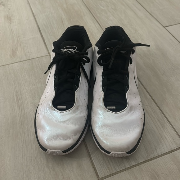 Nike Lebron XXI "Conchiolin" Basketball Shoes - Picture 2 of 7